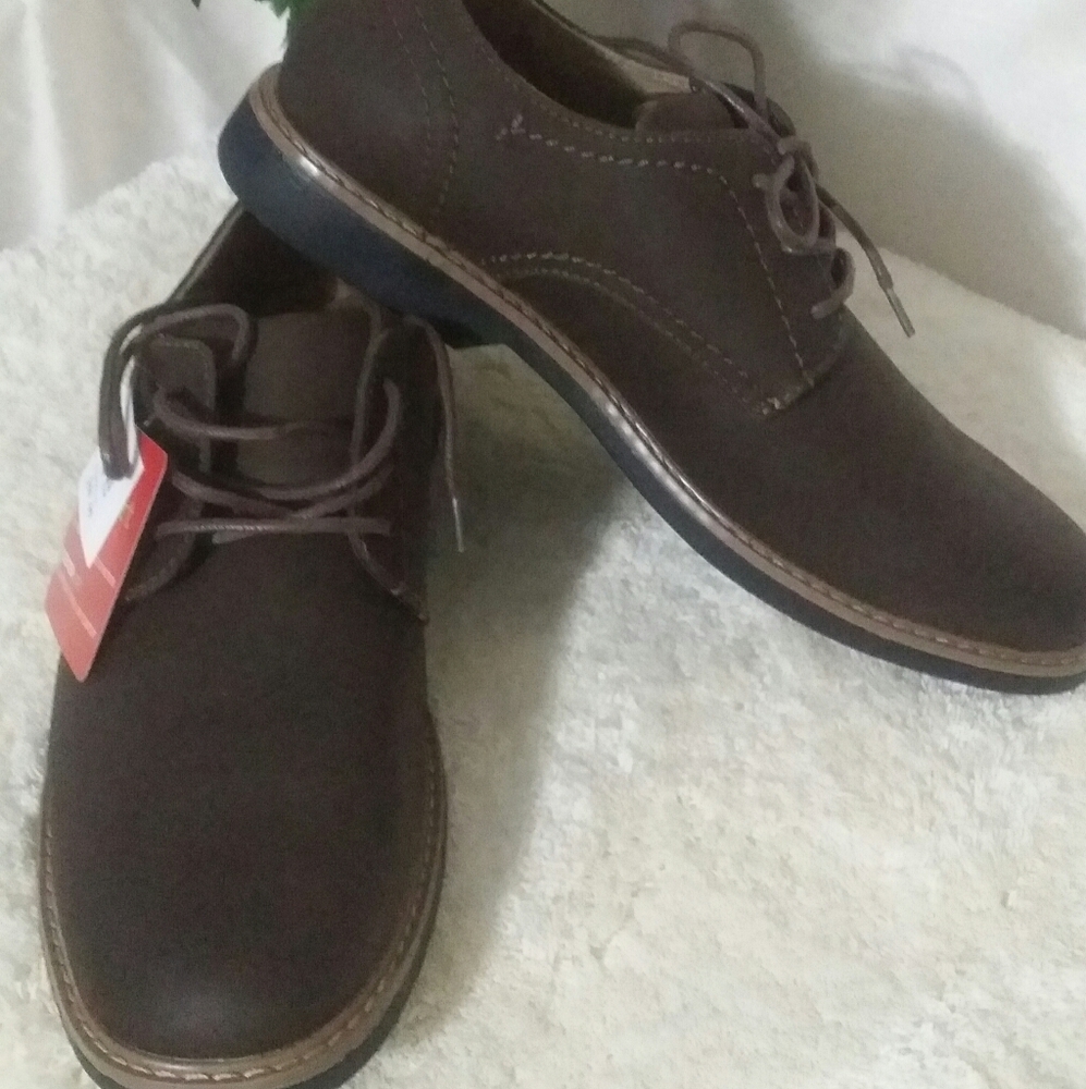Shoes - Picture 2 of 3